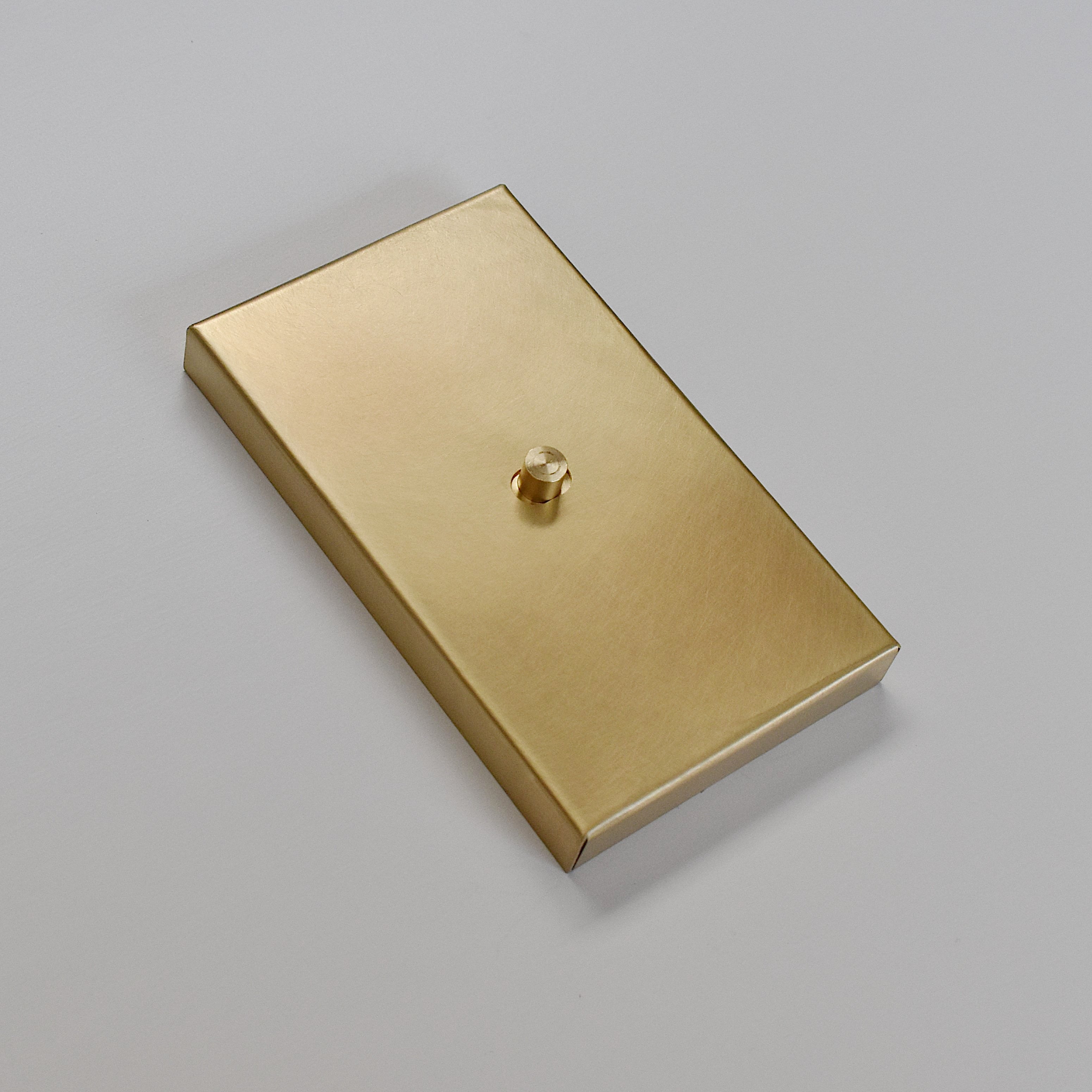 貼るだけスイッチ 真鍮1口 プッシュタイプ