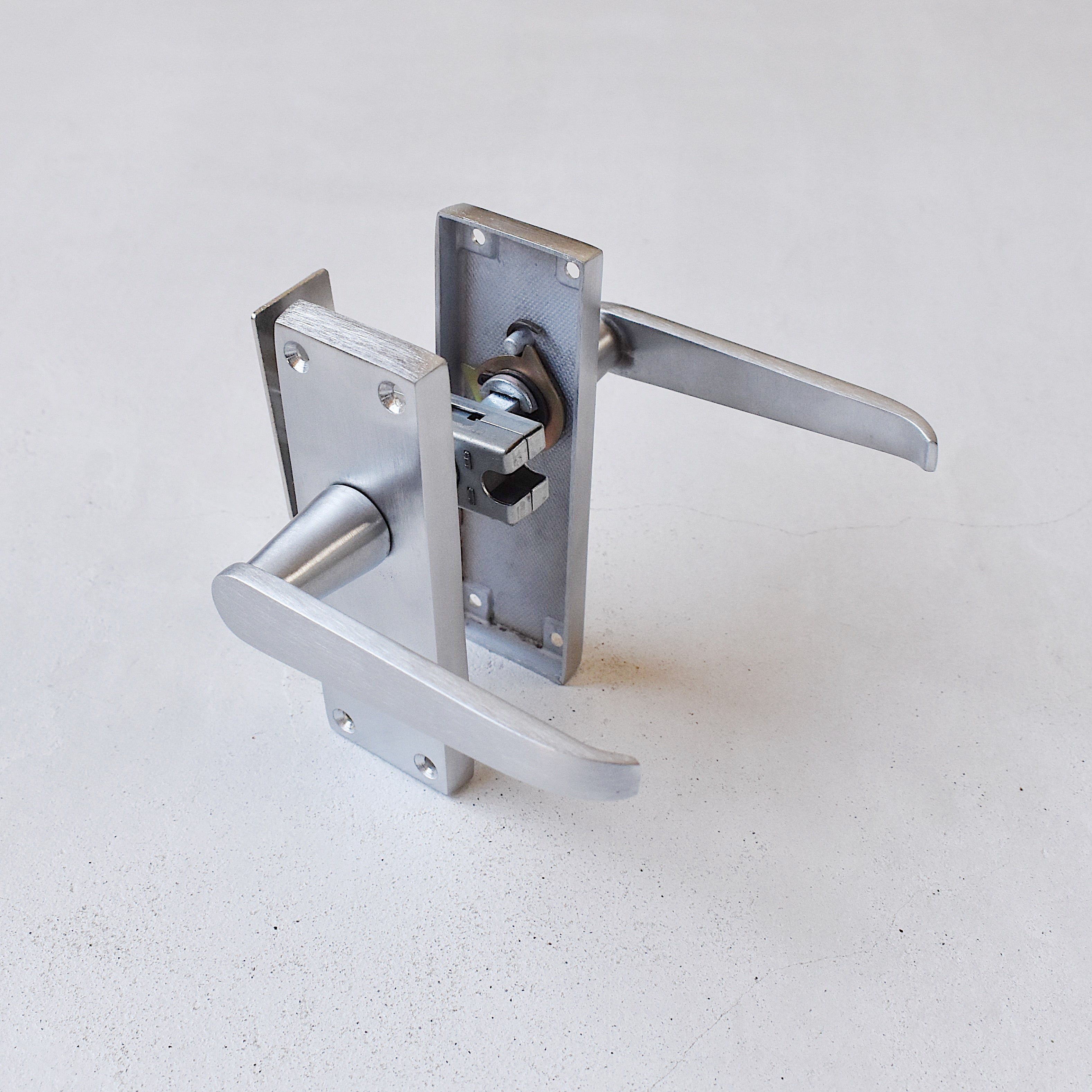 ヴィクトリアンレバーハンドル 艶消しシルバー