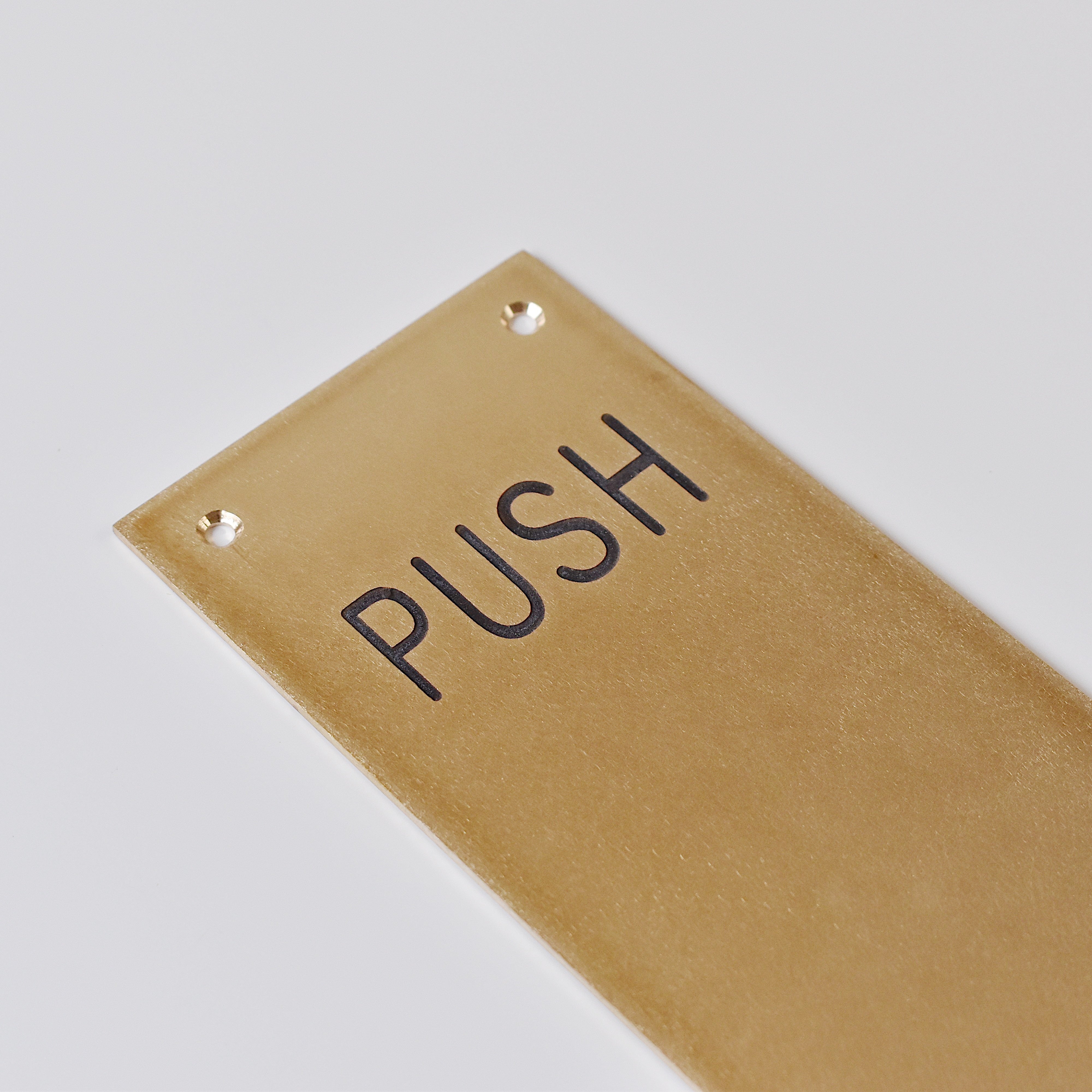真鍮プッシュプレート(白文字・黒文字)