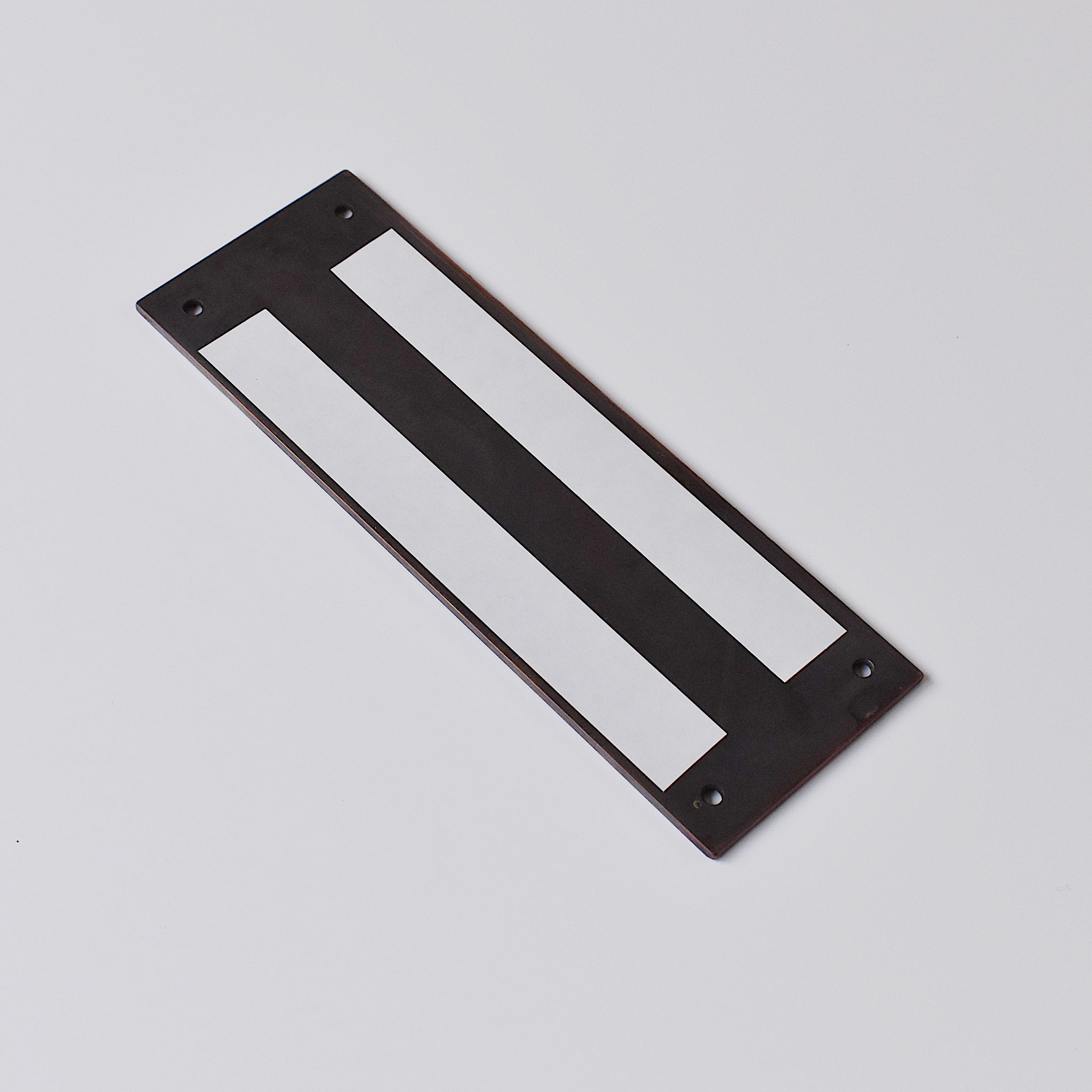 真鍮プッシュプレート バーティカル