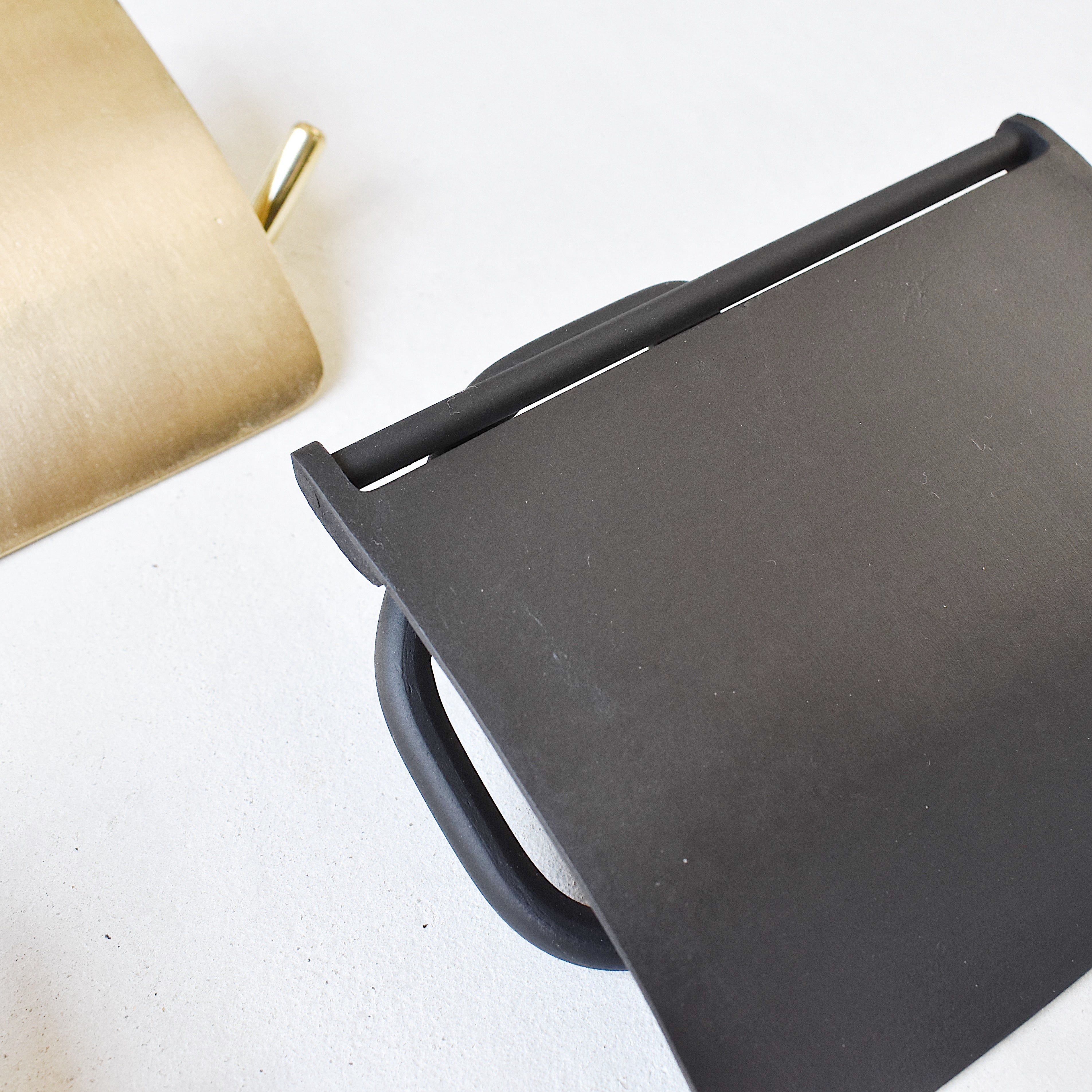 真鍮ペーパーホルダー(ゴールドは次回12月3日入荷予定)