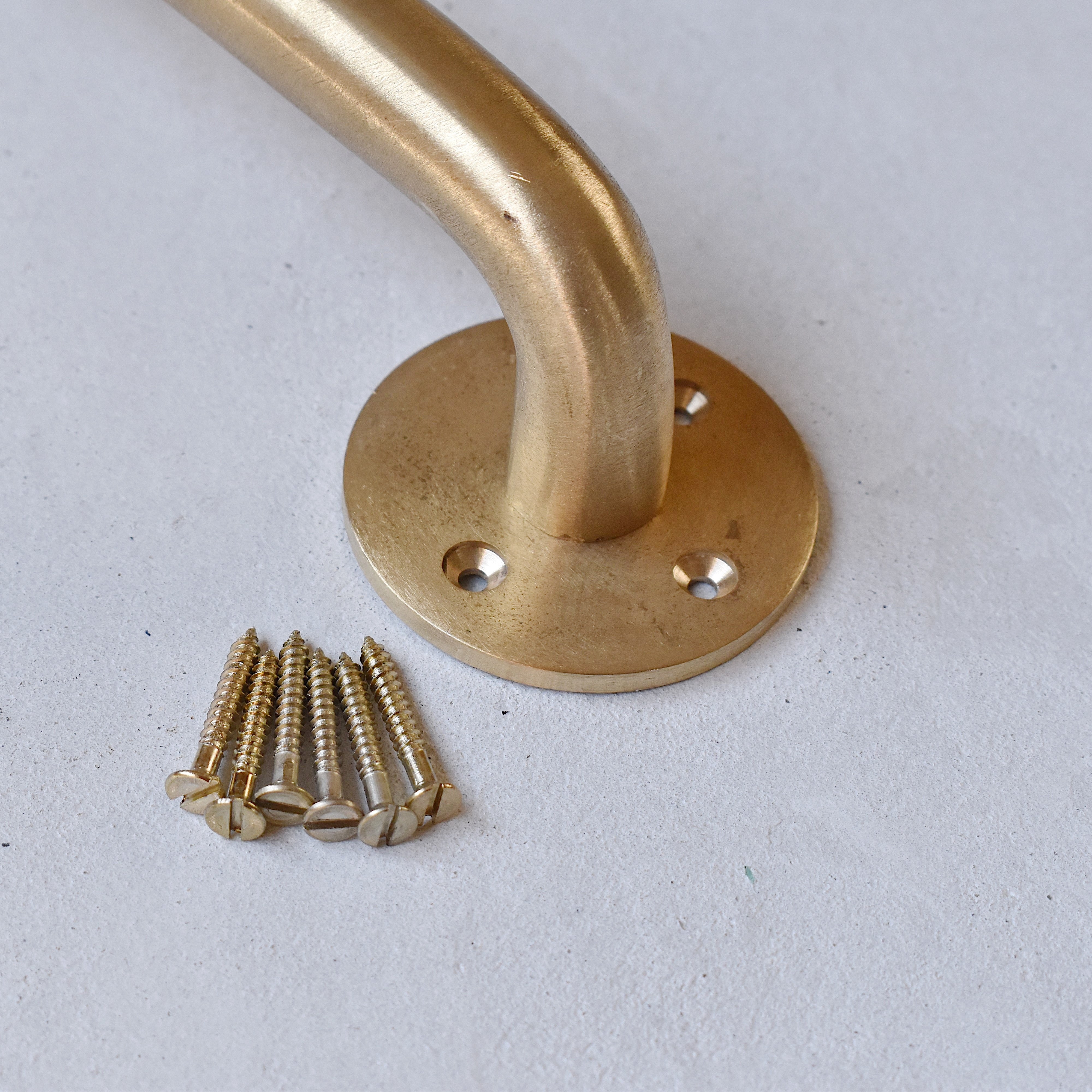 ラウンドバー・ドアハンドル ゴールド