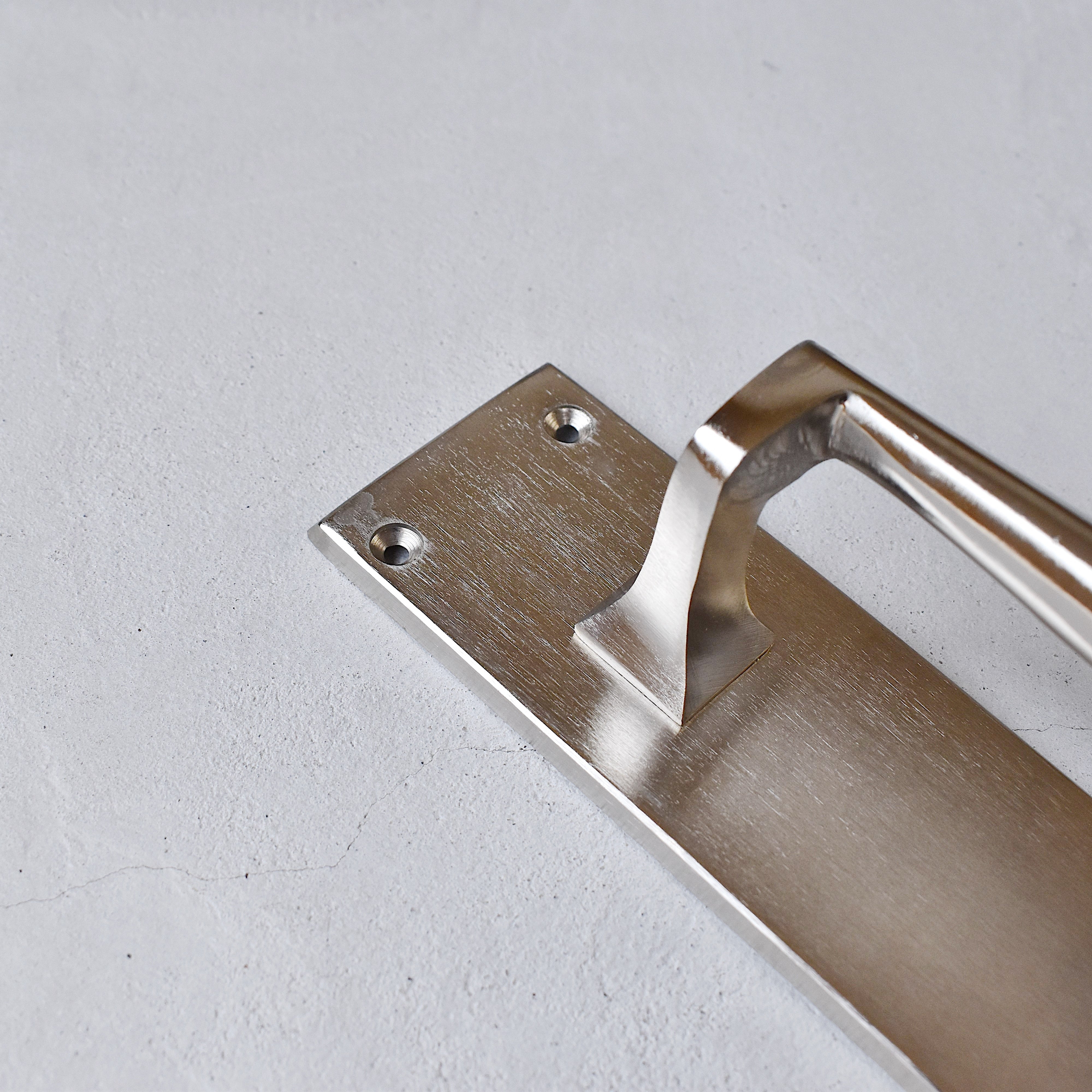 ヴィクトリアン・ドアハンドル シルバー