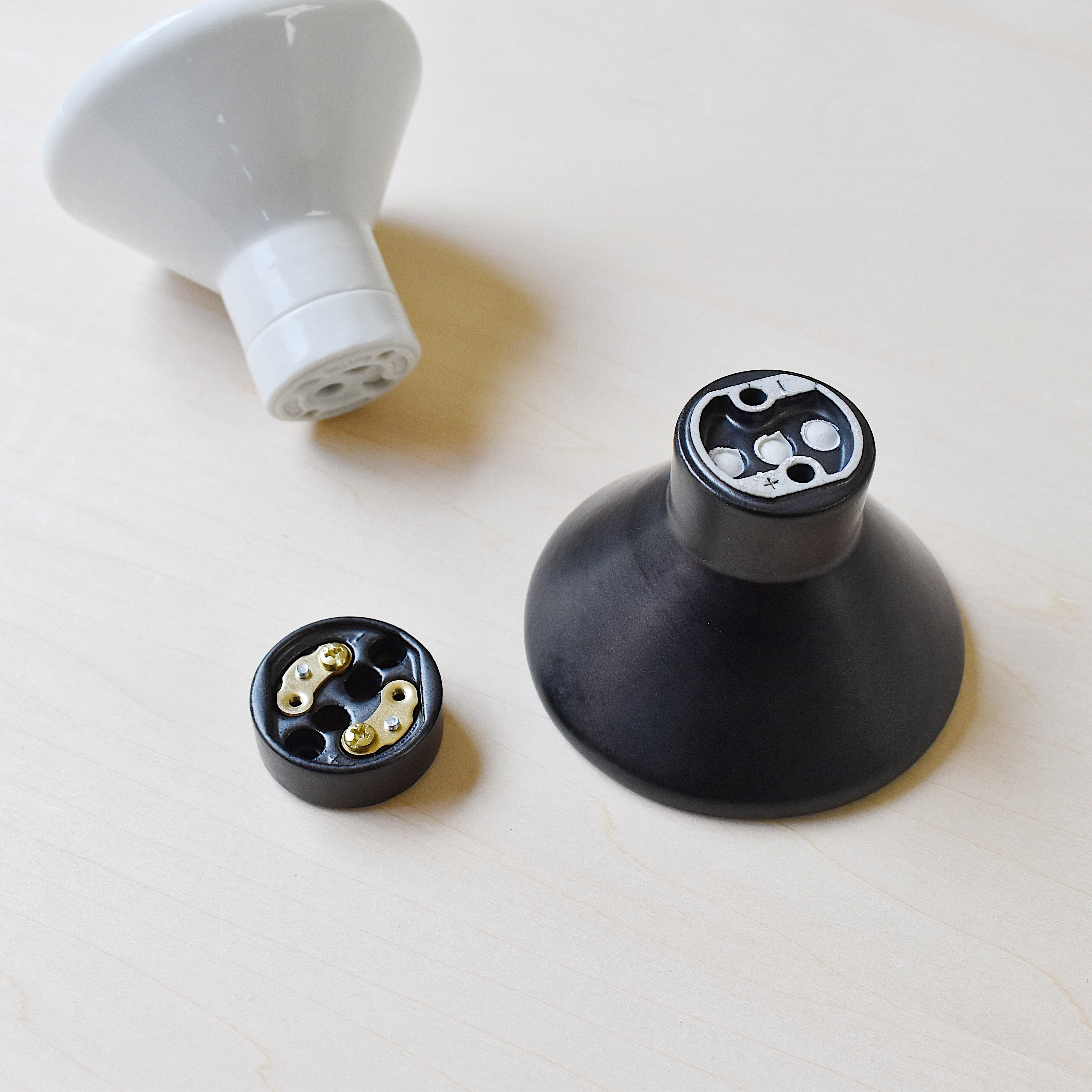 PORCELAIN FLANGE SOCKET