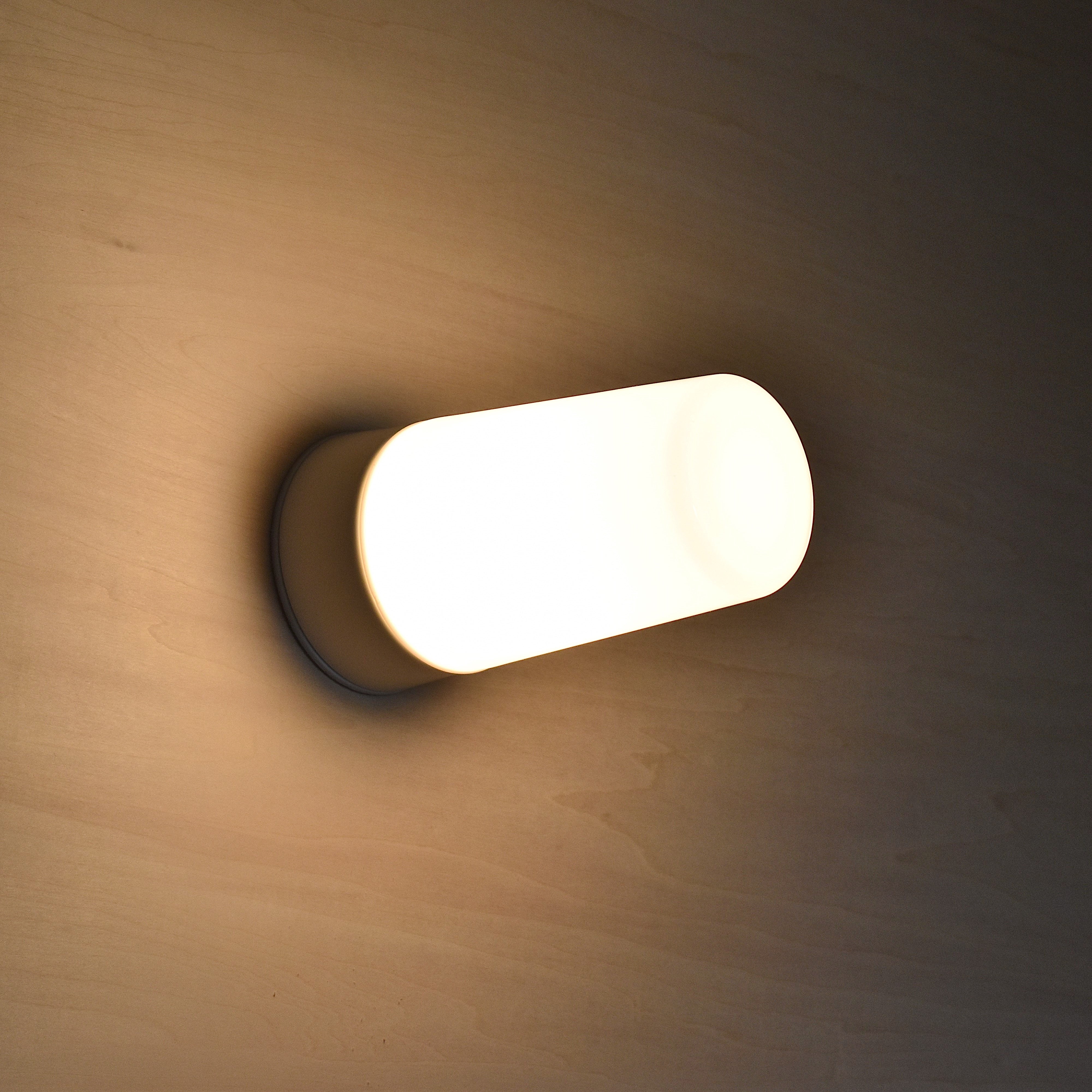 BRACKET LIGHT "POTTERY WHITE" #100