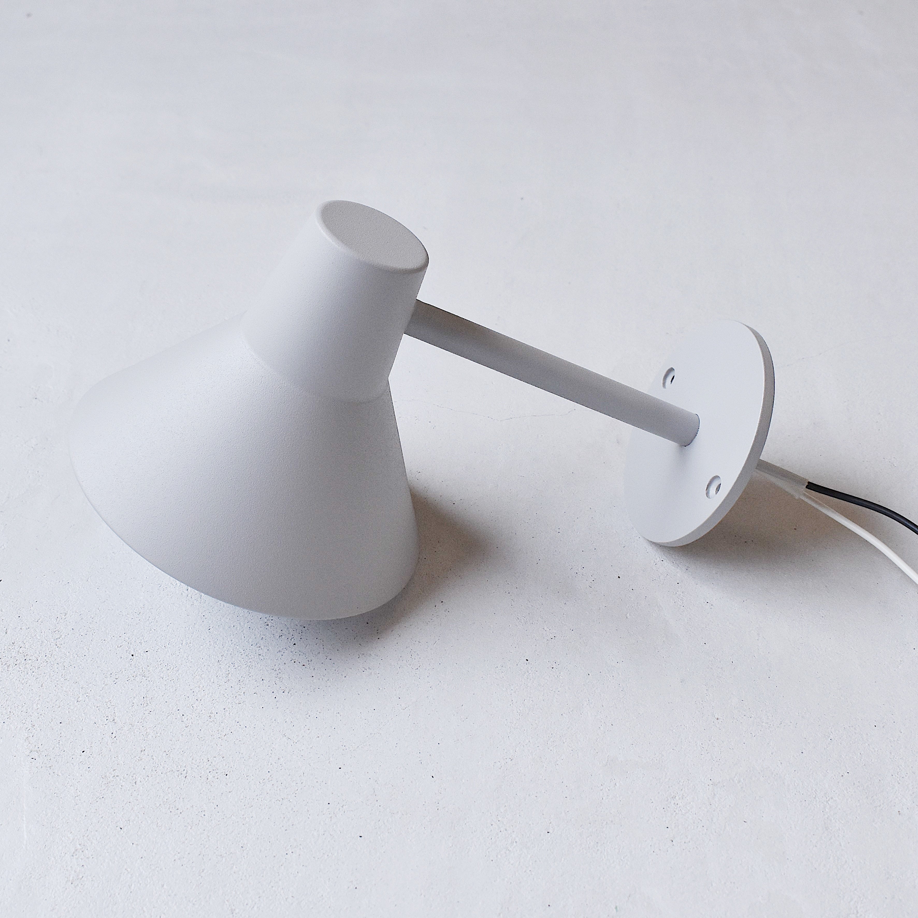 koti コニックエントランスライト グレー