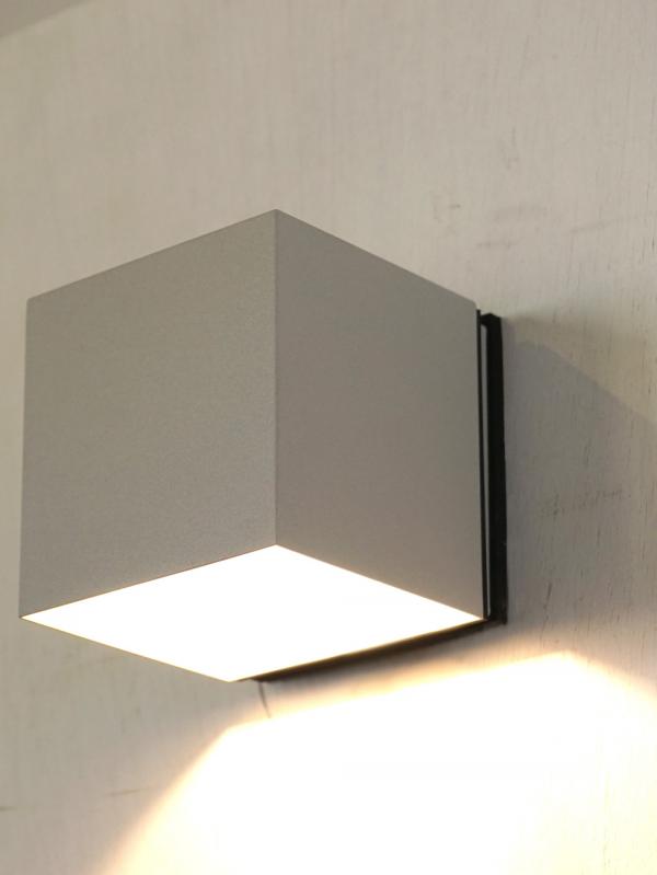 koti キューブエントランスライト グレー