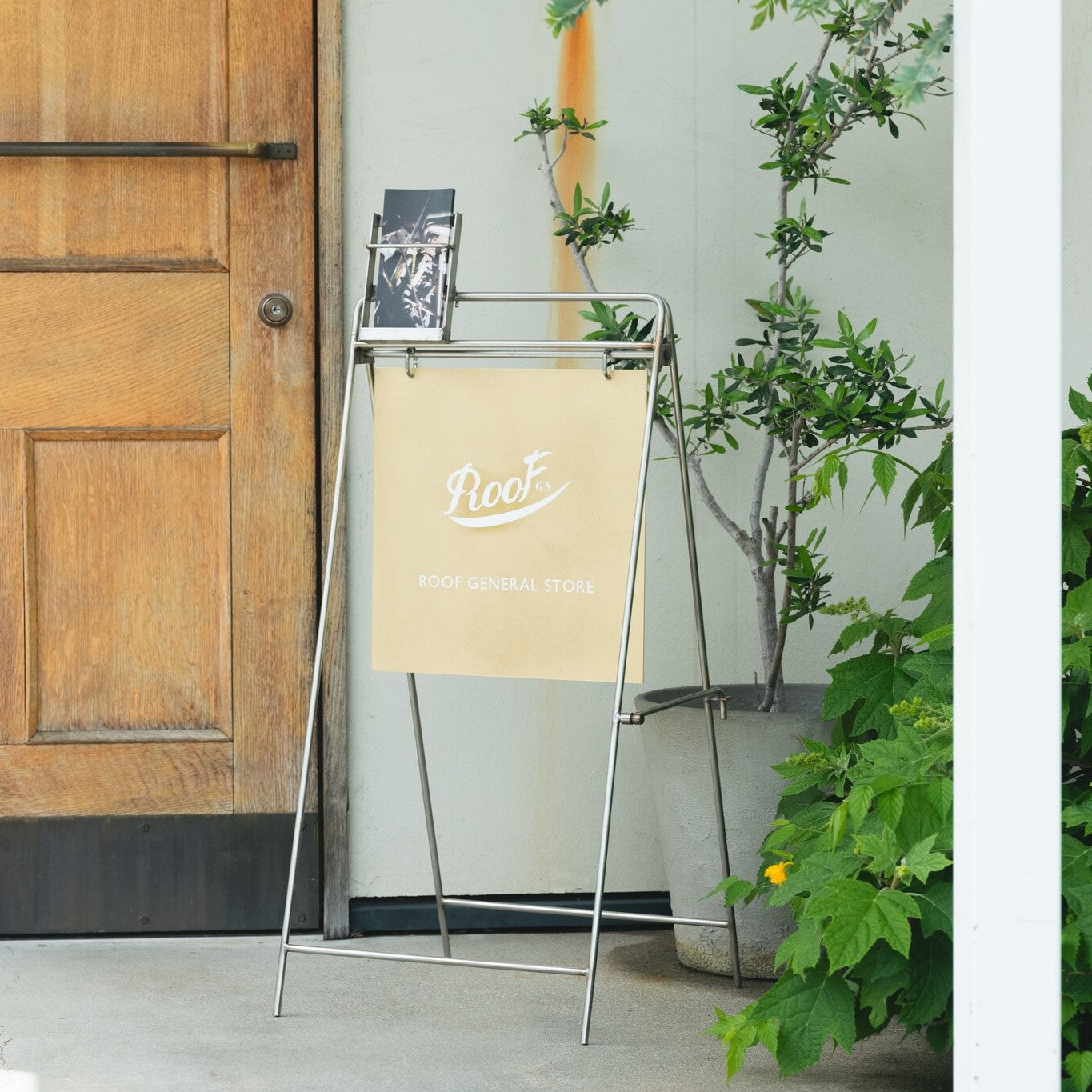 FOLDING SIGN BOARD / BRASS