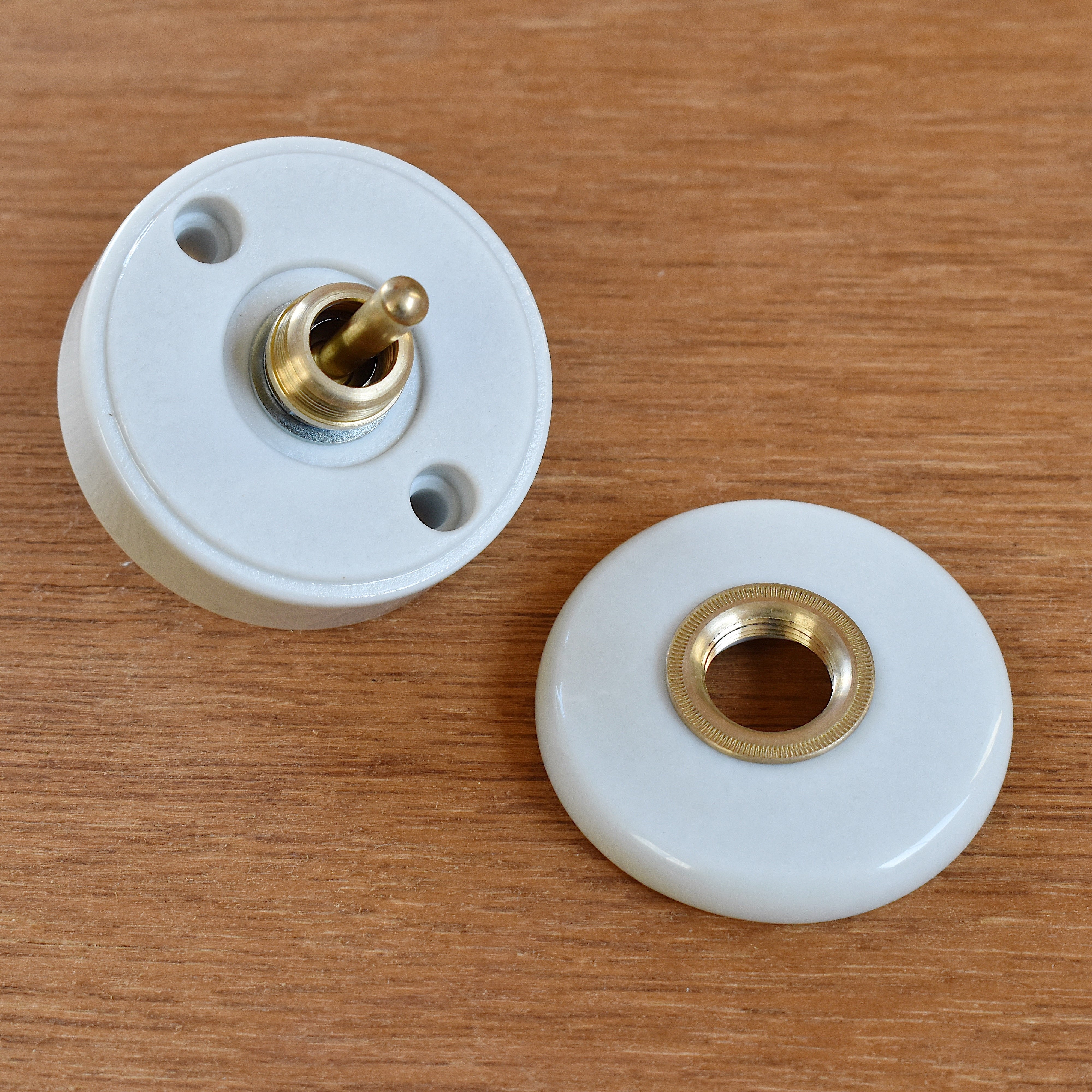 陶器スイッチ ホワイト