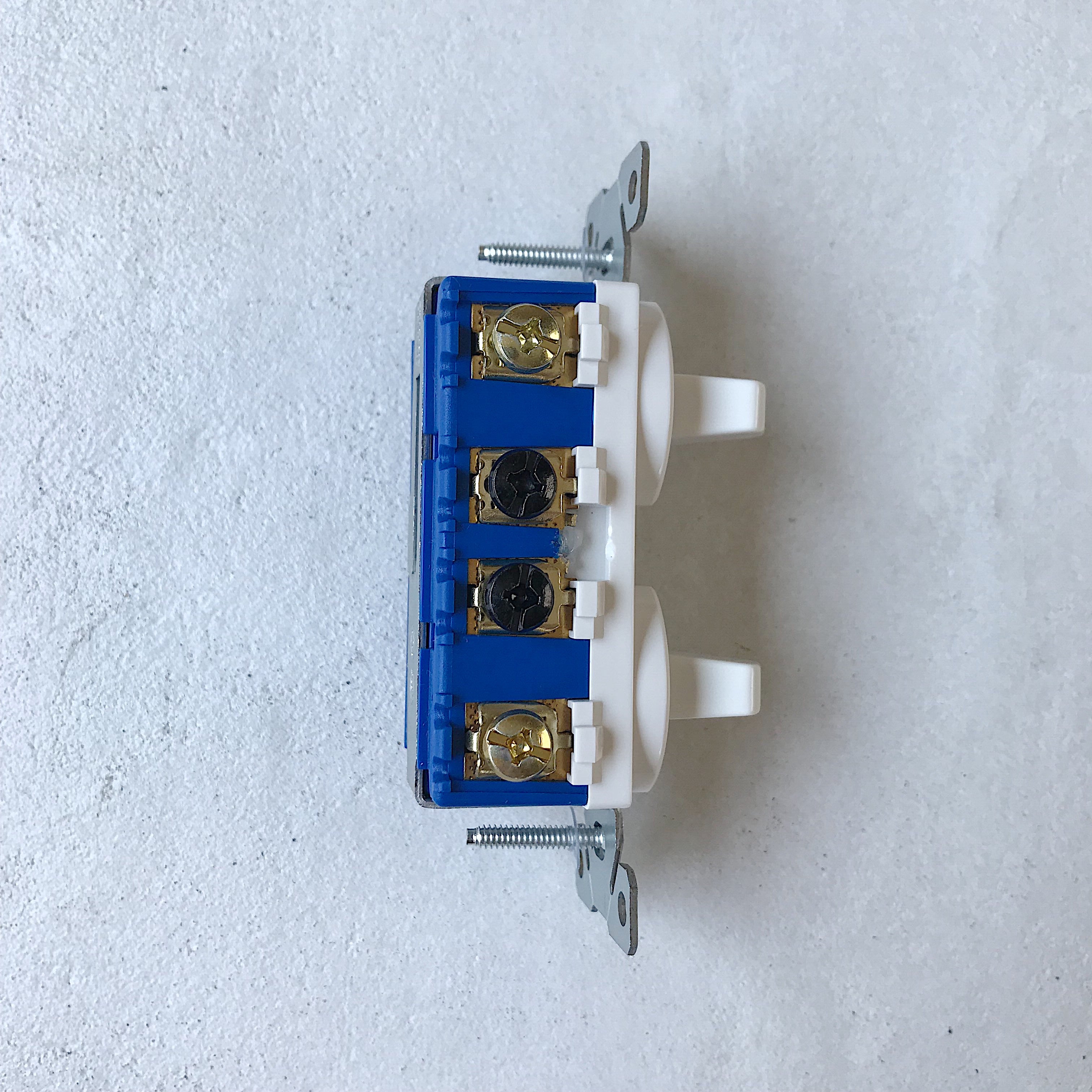 アメリカンダブルスイッチ (3路/3路)