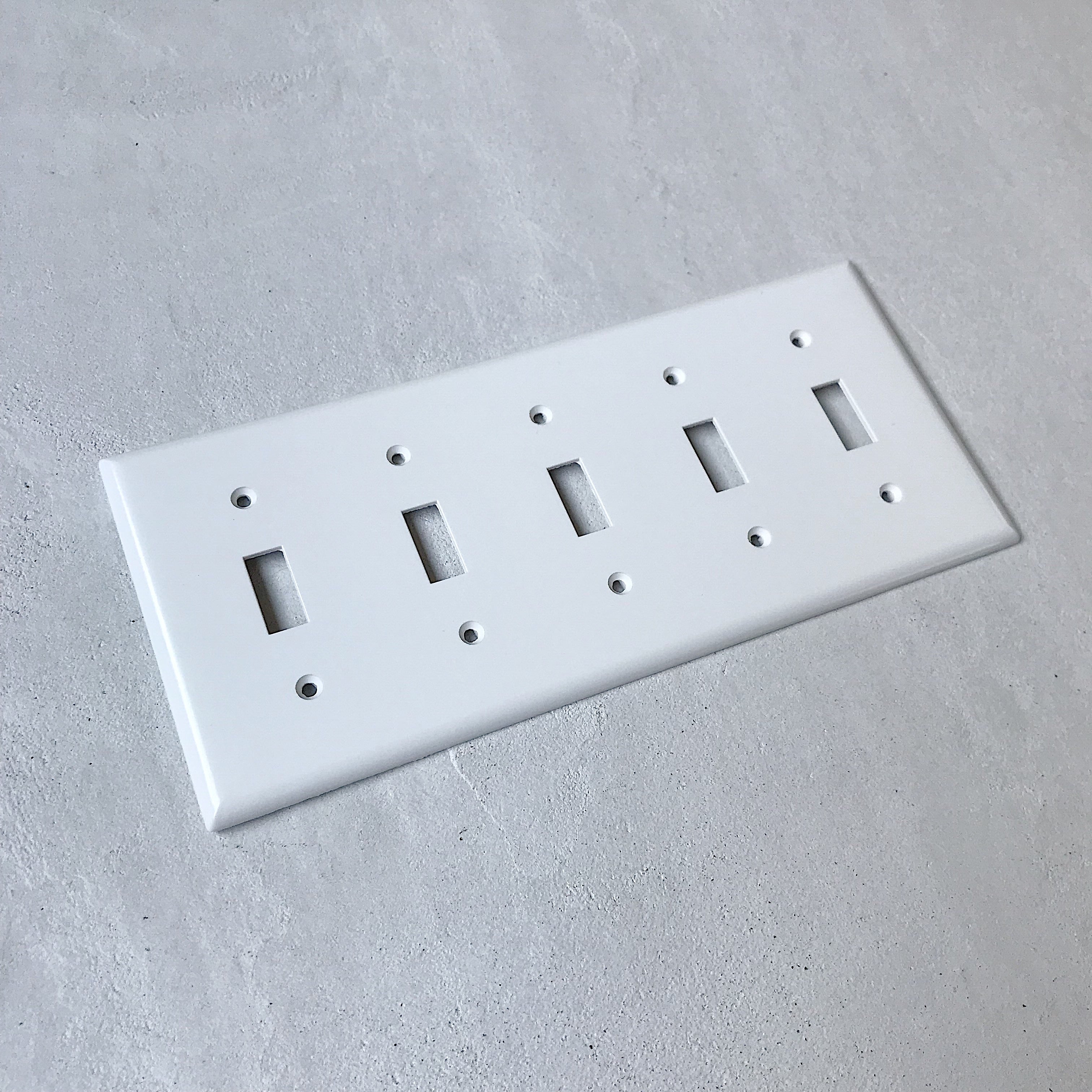 アメリカン5口スイッチプレート(プラスチック)