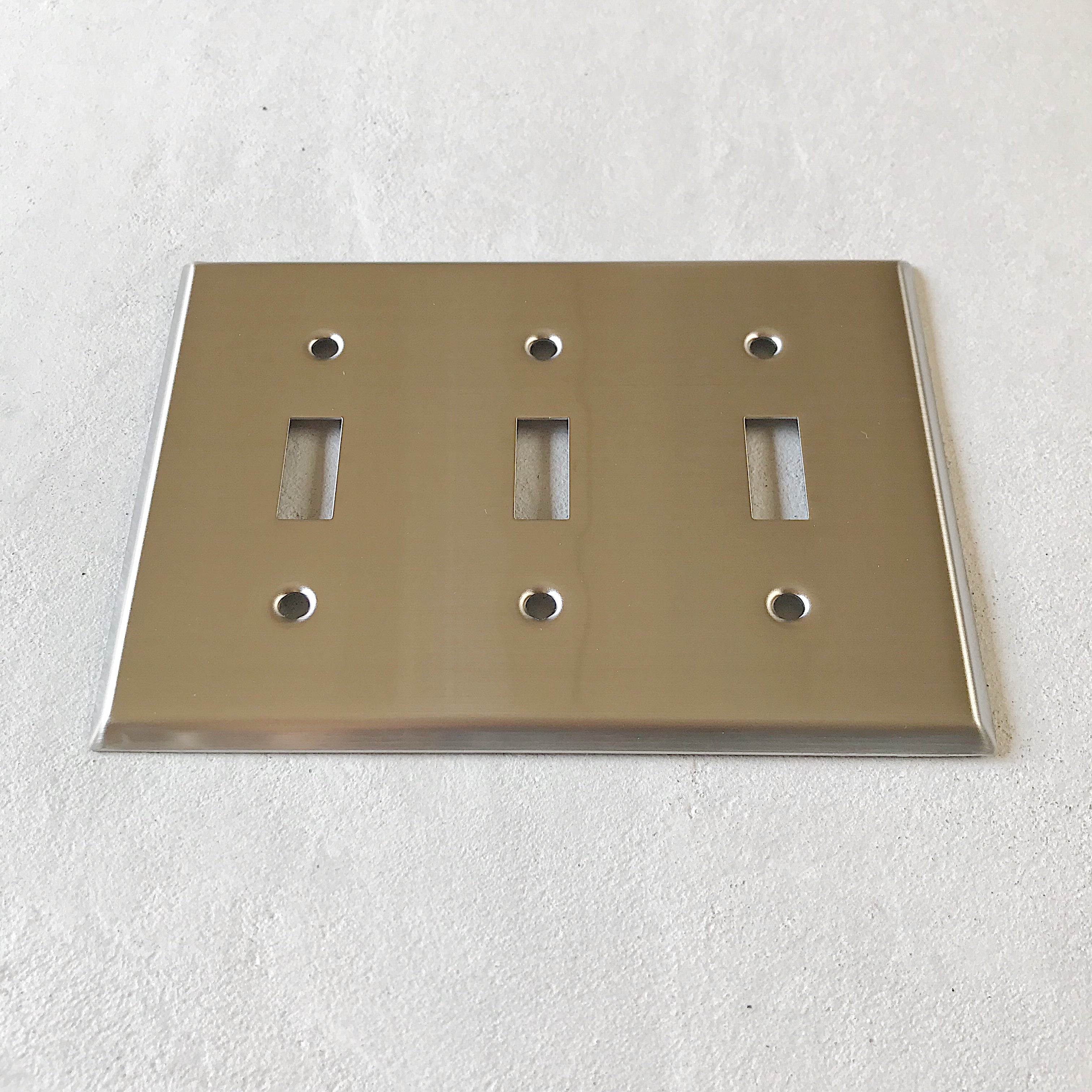アメリカン3口スイッチプレート(ステンレス)