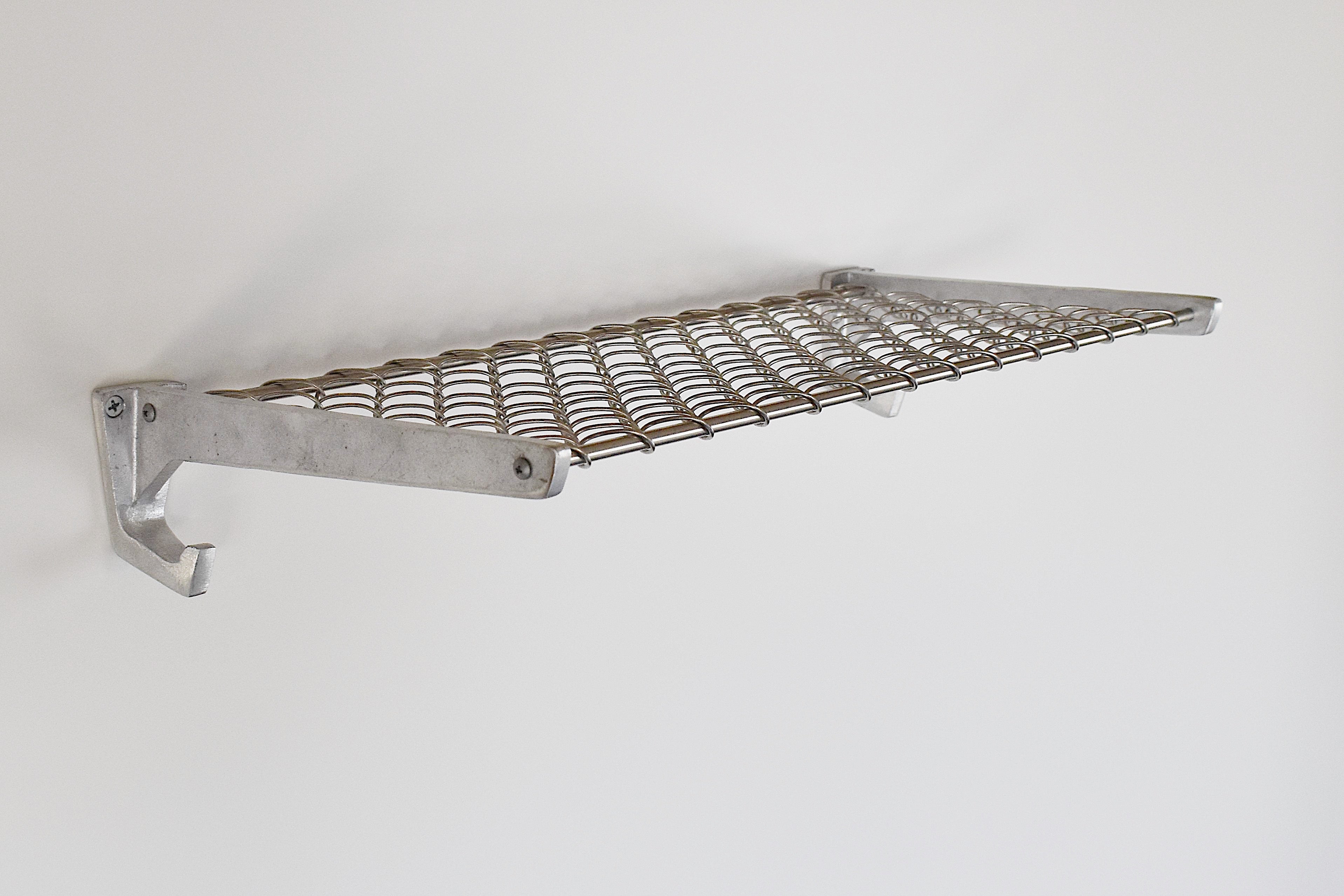 ALUMINUM WIRE SHELF