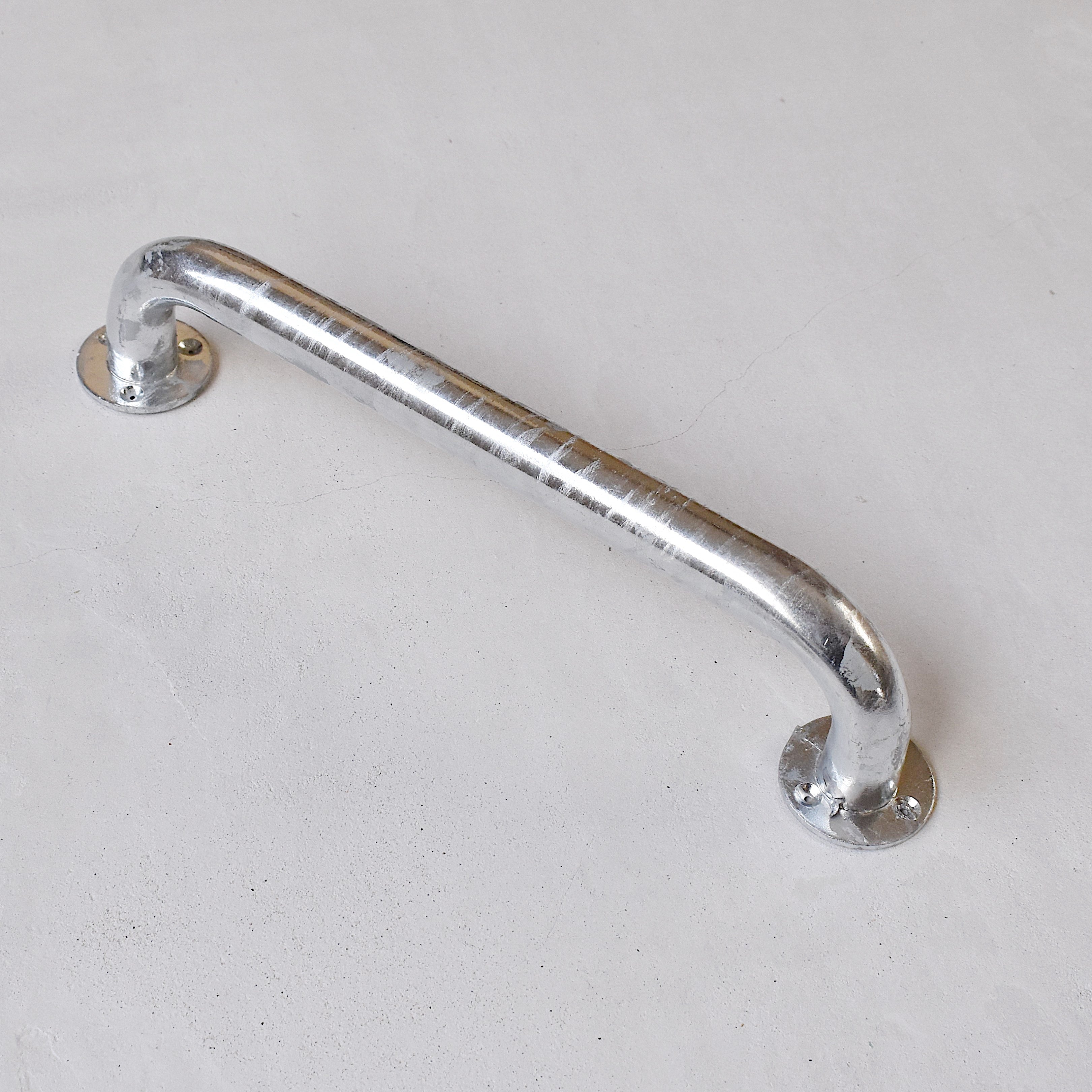 GALVANIZED GRAB BAR