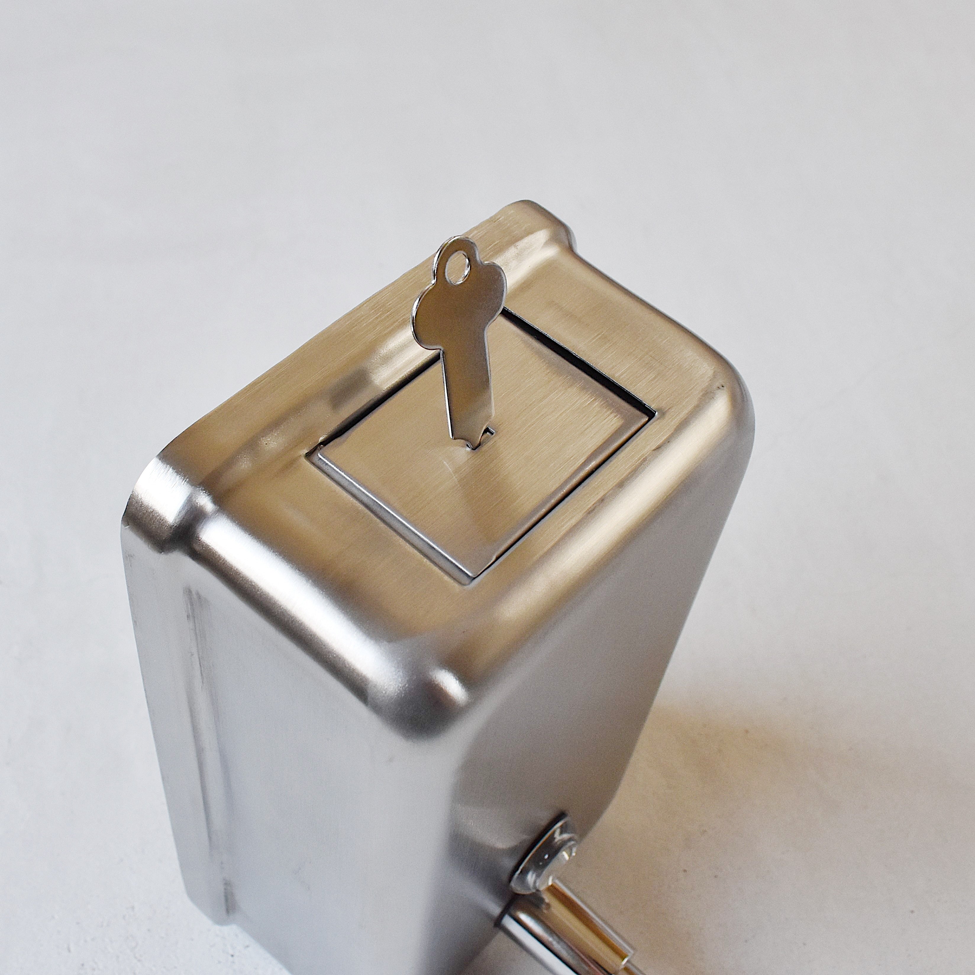 STAINLESS SOAP DISPENSER