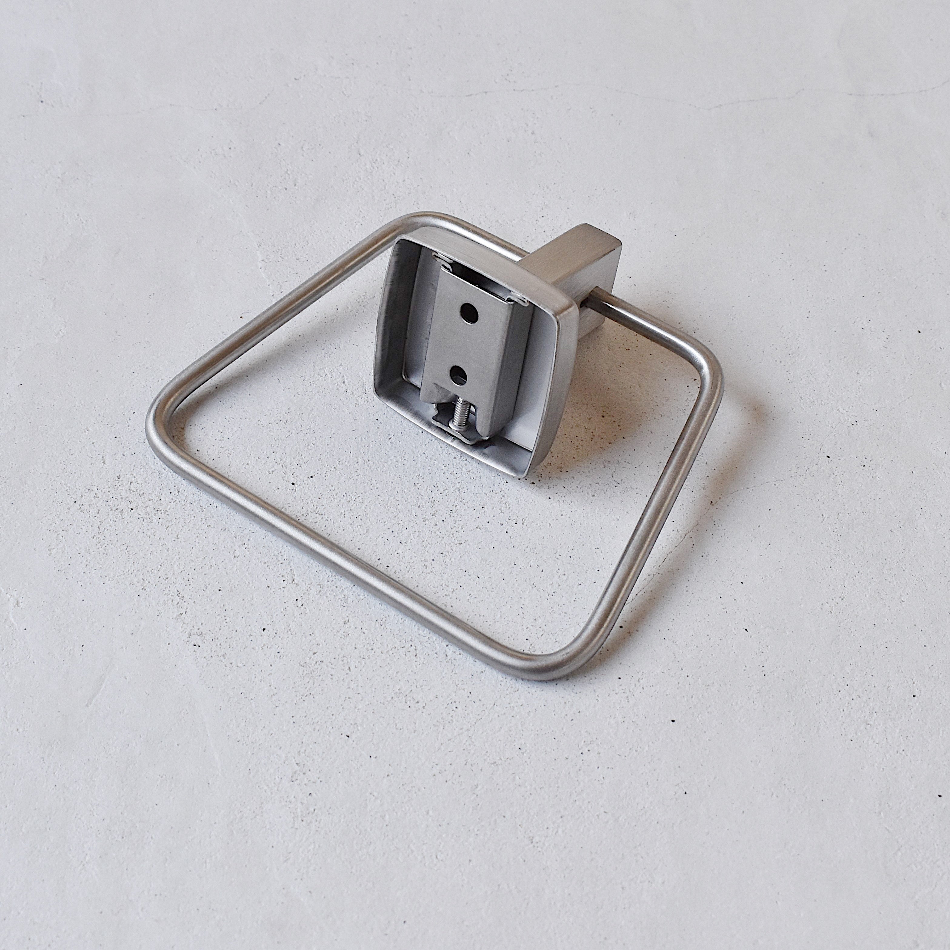 STAINLESS TOWEL RING