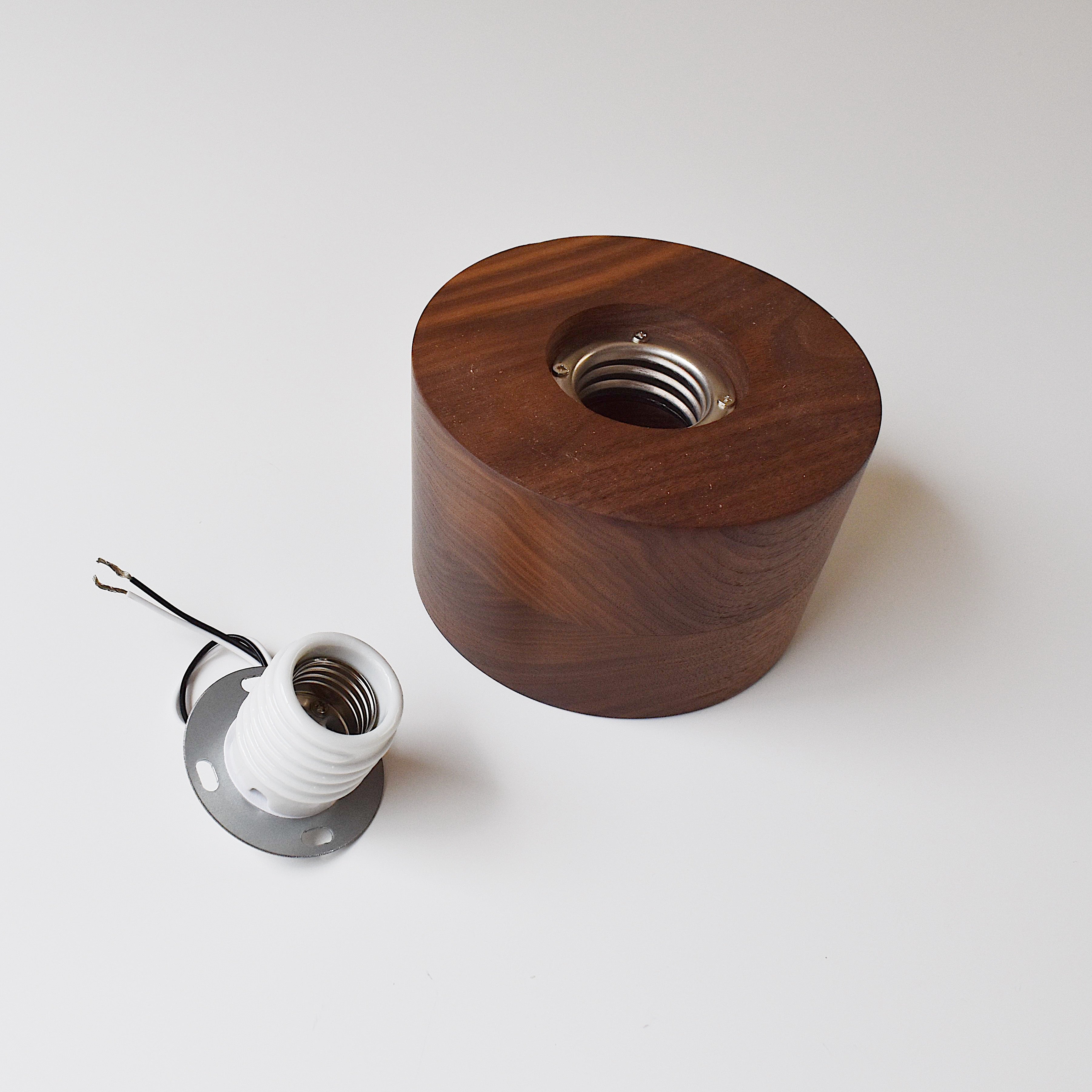 HOLLOW LIGHT［受注生産品］