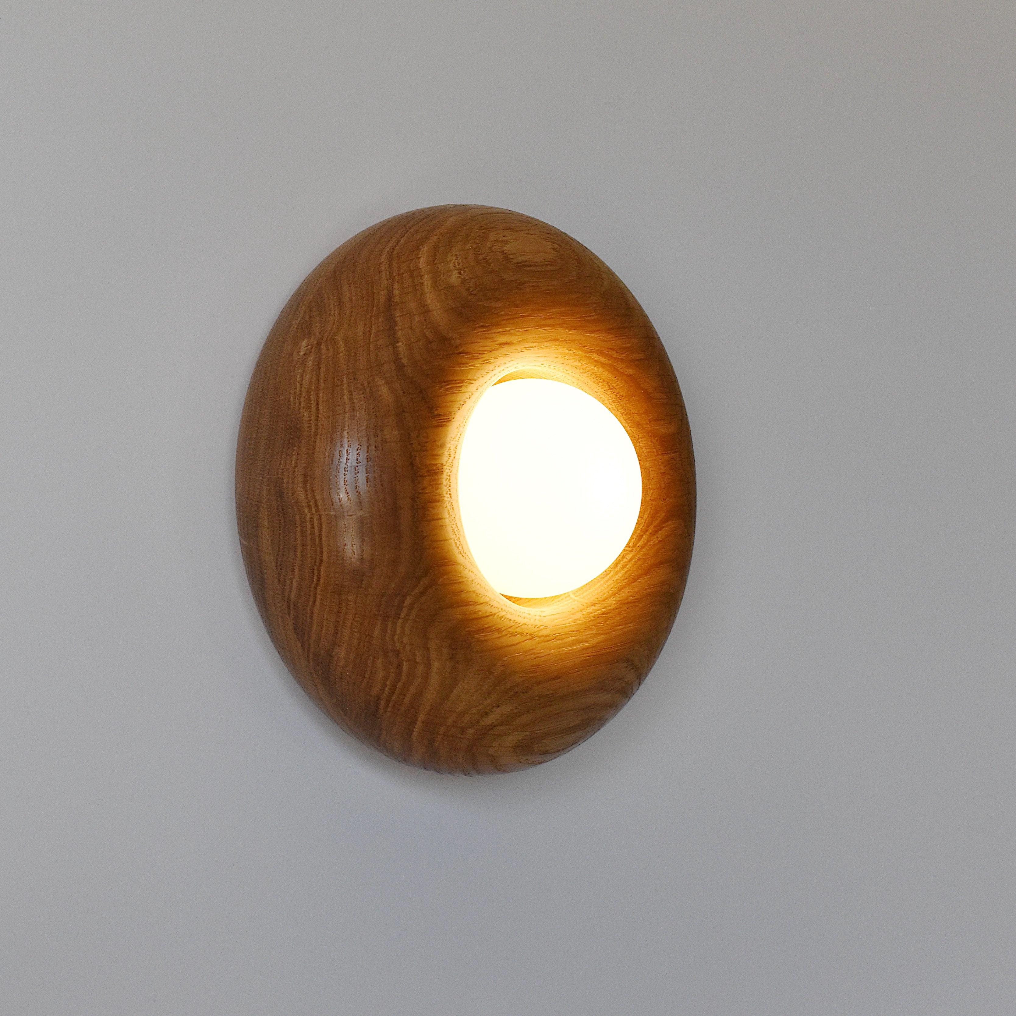 DOUGHNUTS LIGHT［受注生産品］