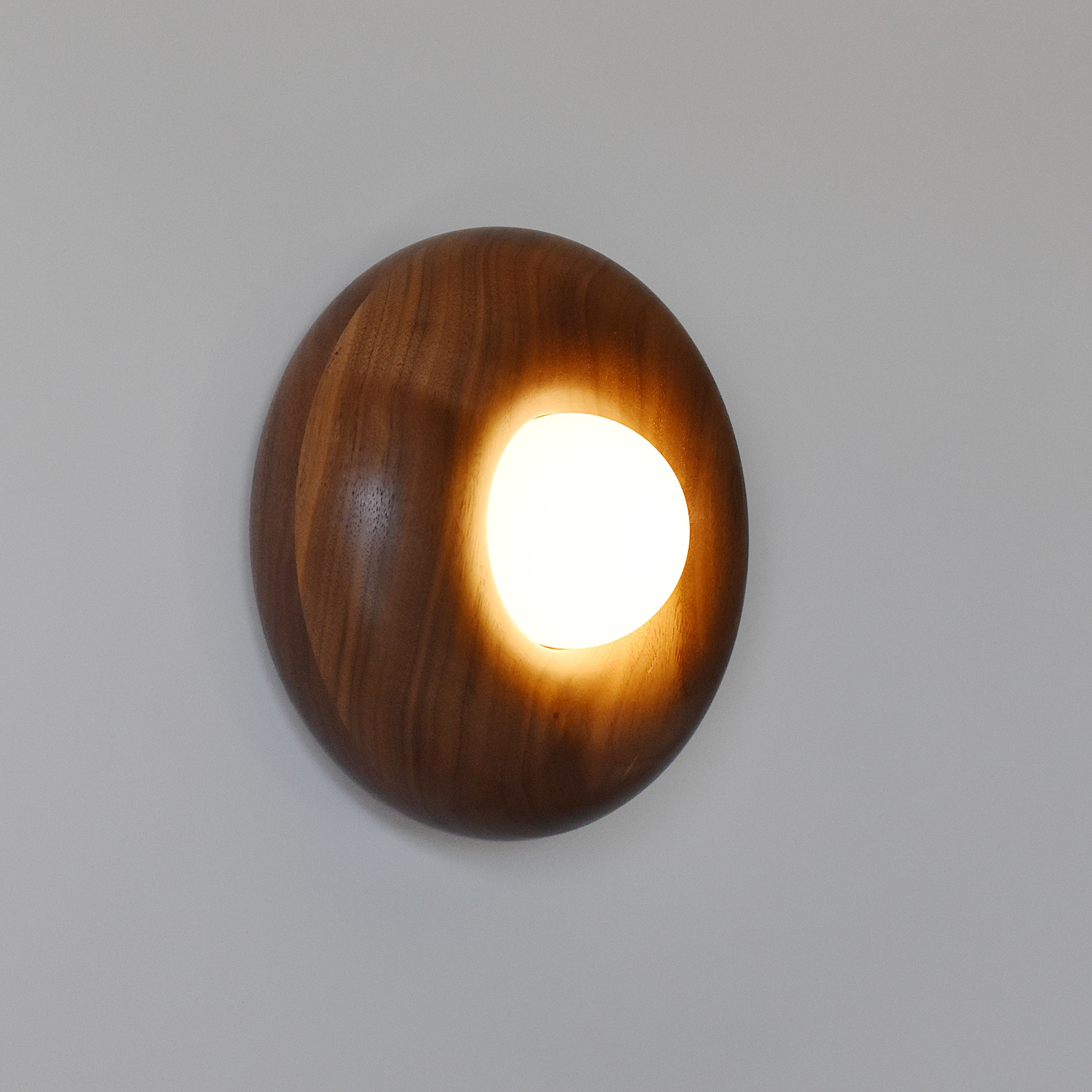 DOUGHNUTS LIGHT［受注生産品］