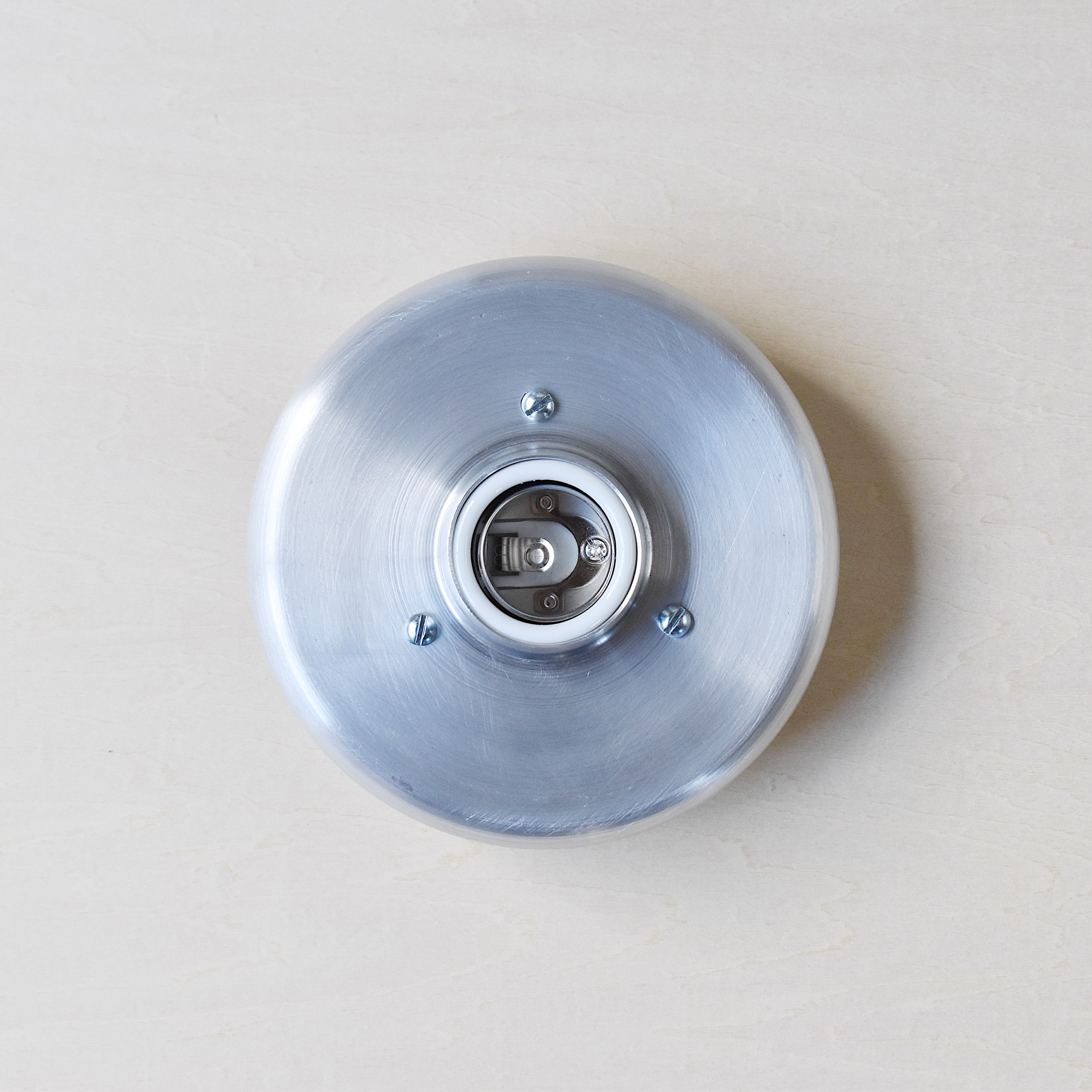 RECESSED PORCELAIN SOCKET & COVER