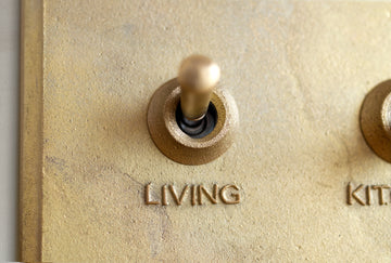 真鍮スイッチプレート 4口 ネーム入れ ［受注生産品］ 