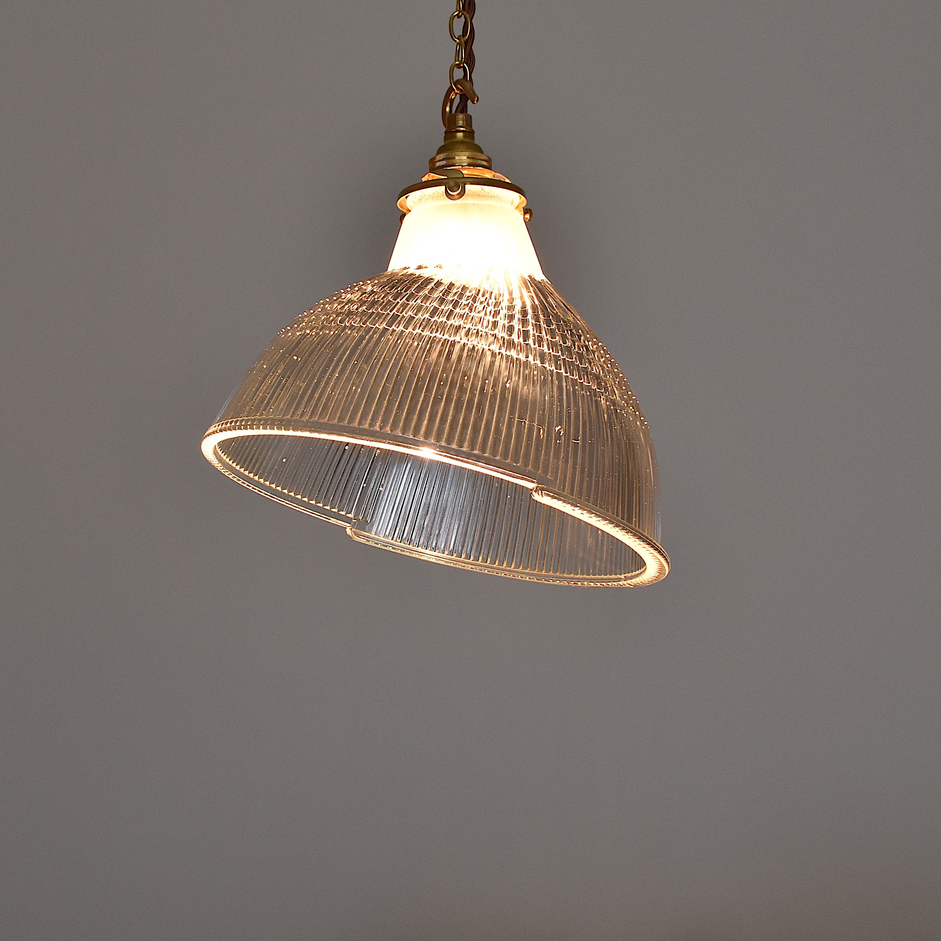 アンティーク　ホロフェーンシェード　ソケット　フィッター付き アンティーク ホロフェーン ガラスシェード [VL-001]