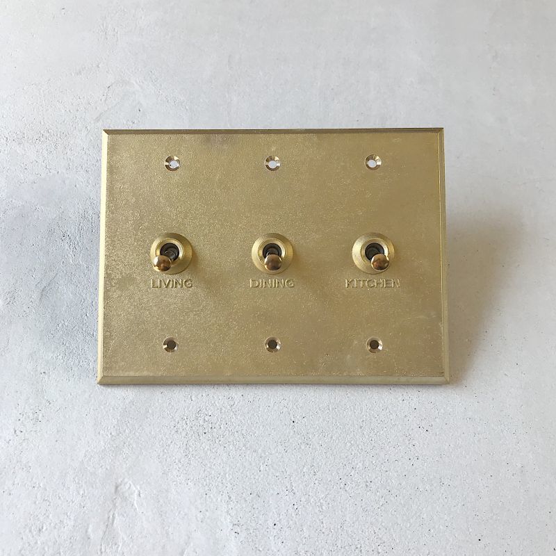真鍮スイッチプレート 3口（長方形） ネーム入れ ［受注生産品］
